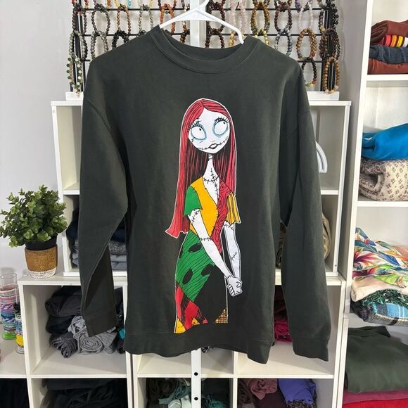 Sally Nightmare before Christmas Tim Burton size small graphic sweatshirt crew - Picture 3 of 4